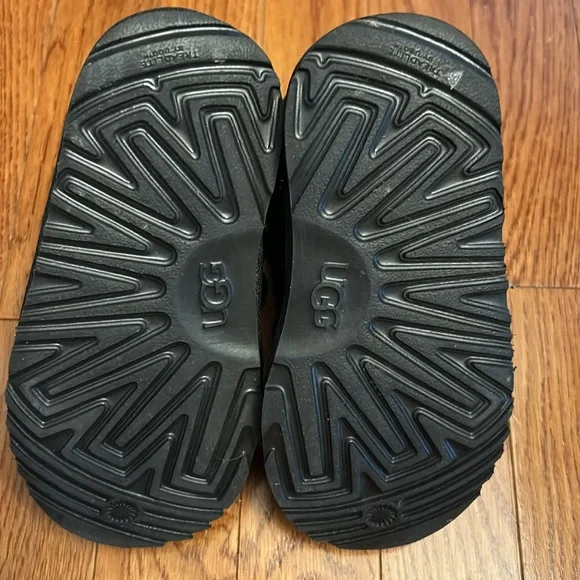 Toddler Ugg Neumel II boots - Picture 5 of 8